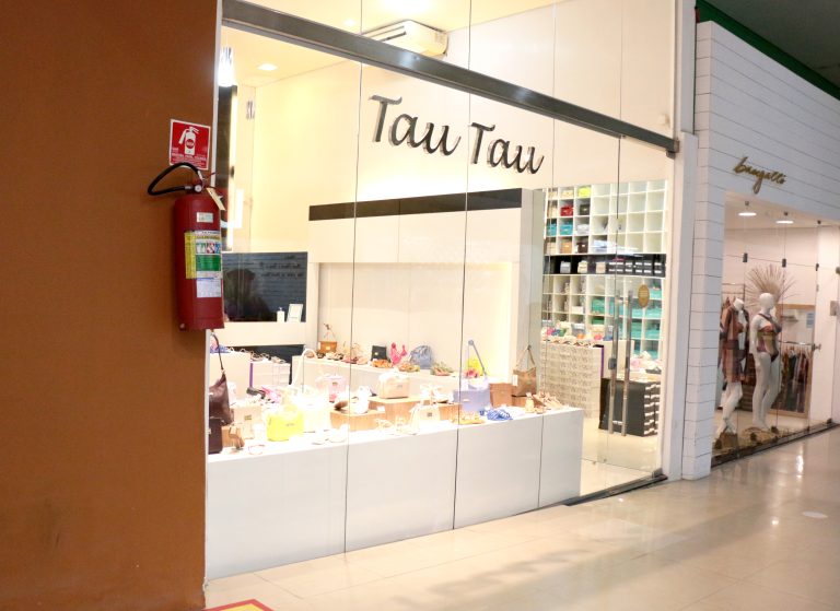 Tau Tau Maraponga Mart Moda.